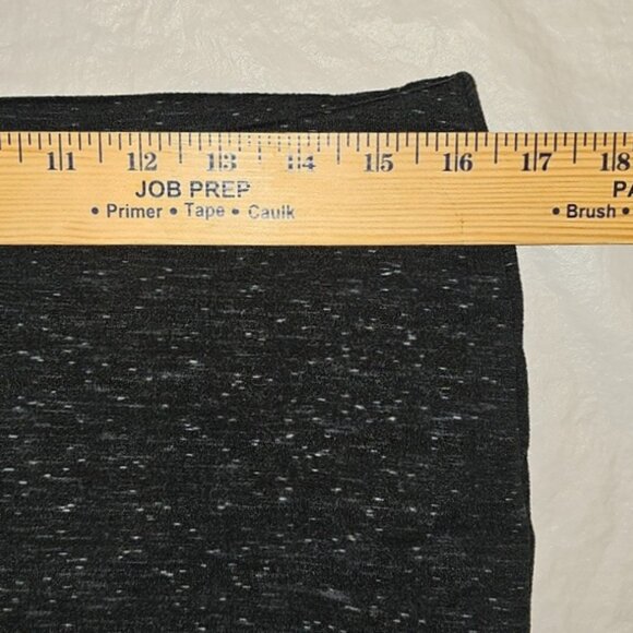 cabi Size Medium Skeggings, Leggings with attached Skirt Heather Black Used - Picture 8 of 12